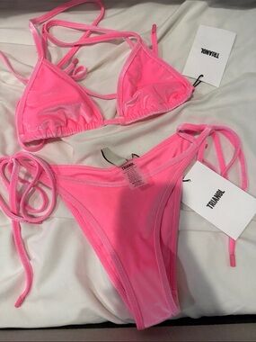 NWT triangl swimwear vinca - pink candy velvet triangle bikini set xs
